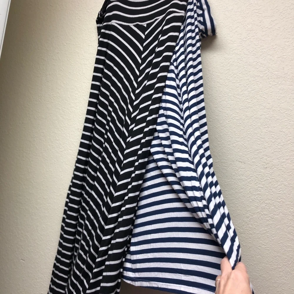 2- Striped Navy/White Time and True Maxi Skirts and black/white Apt 9 both XXL